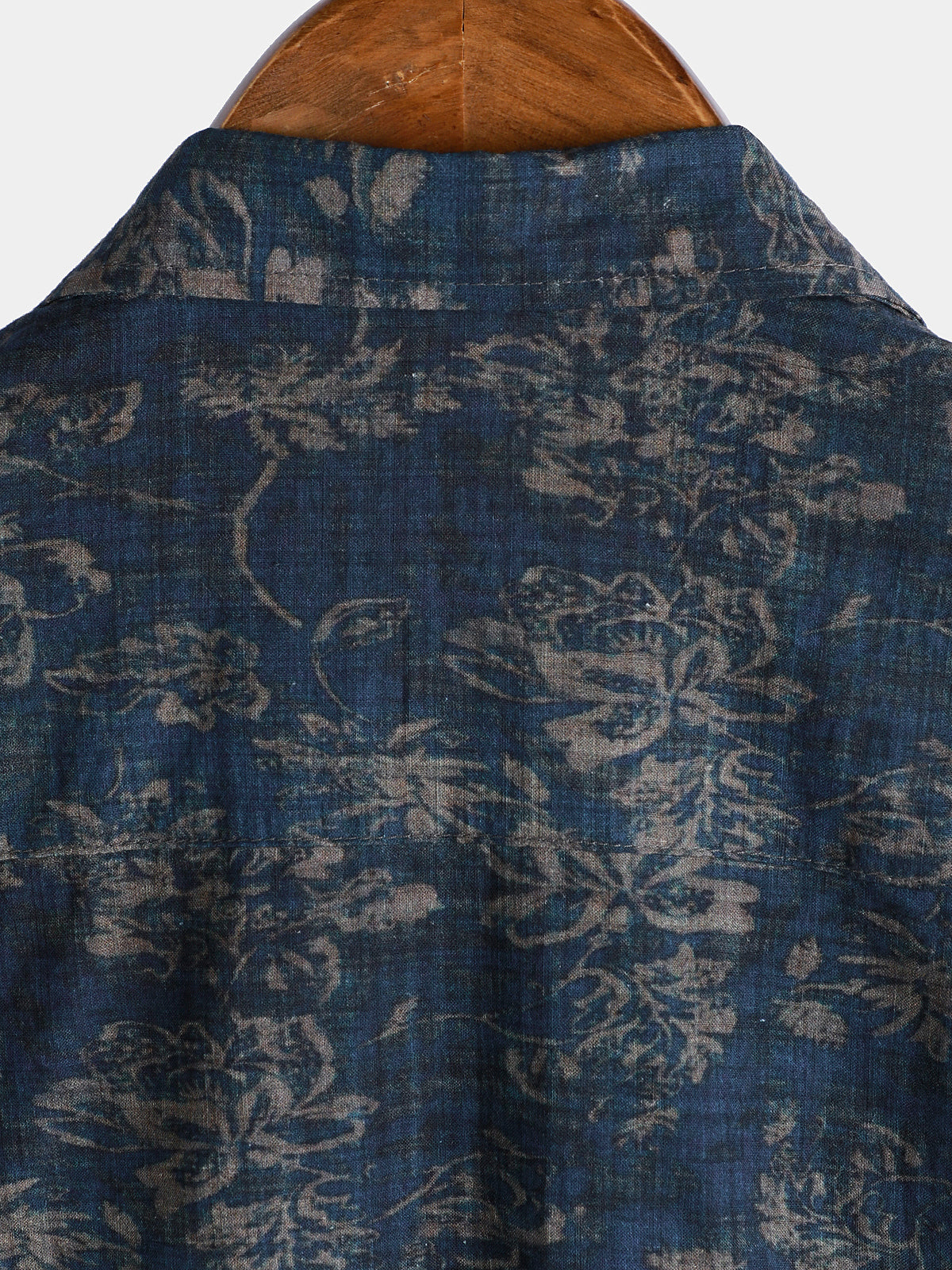 Short-Sleeve Summer Shirt with Pocket and Retro Floral Print