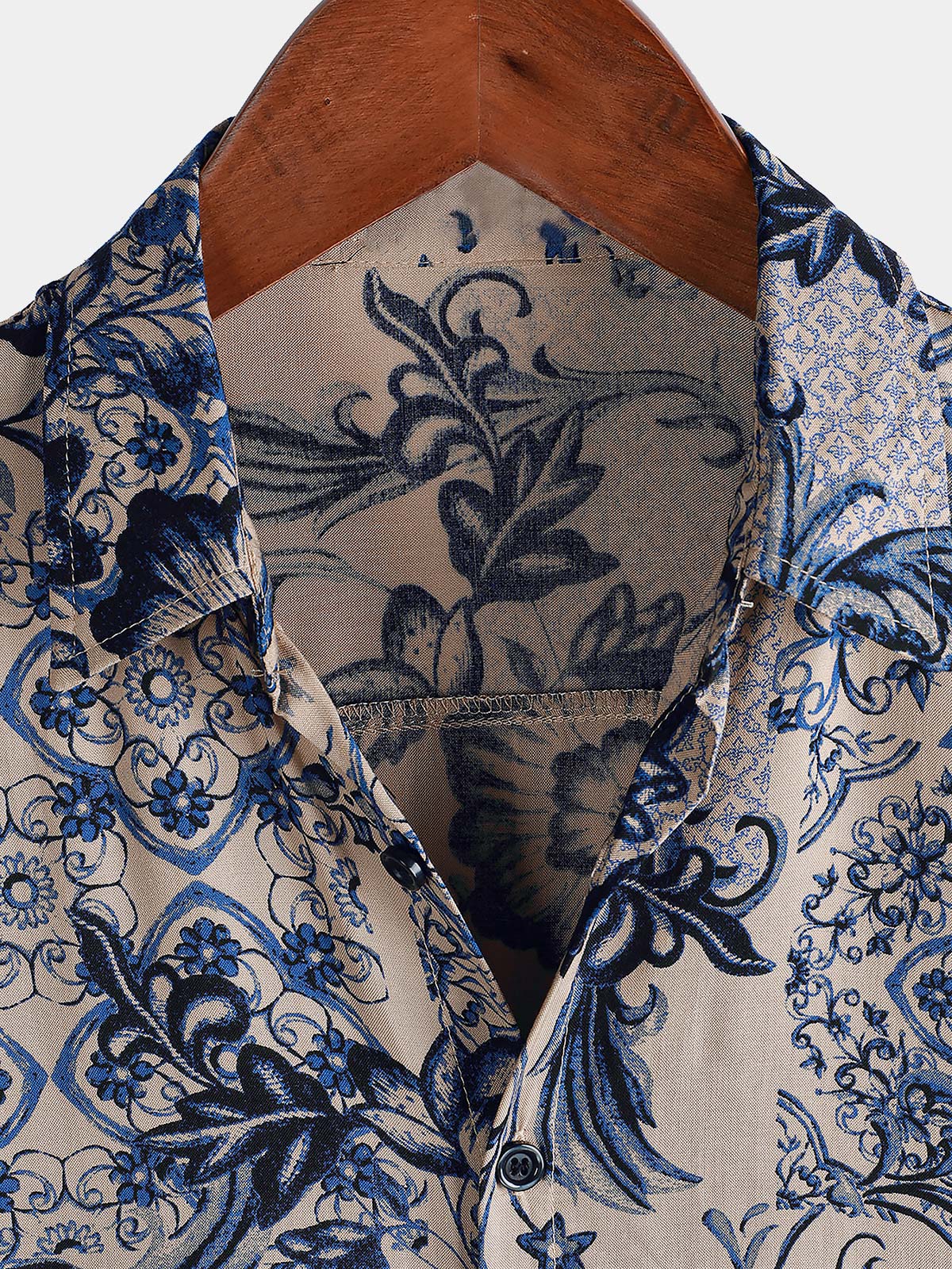 Hawaiian Short-Sleeve Shirt, Floral Motif, Perfect for Beach or Summer