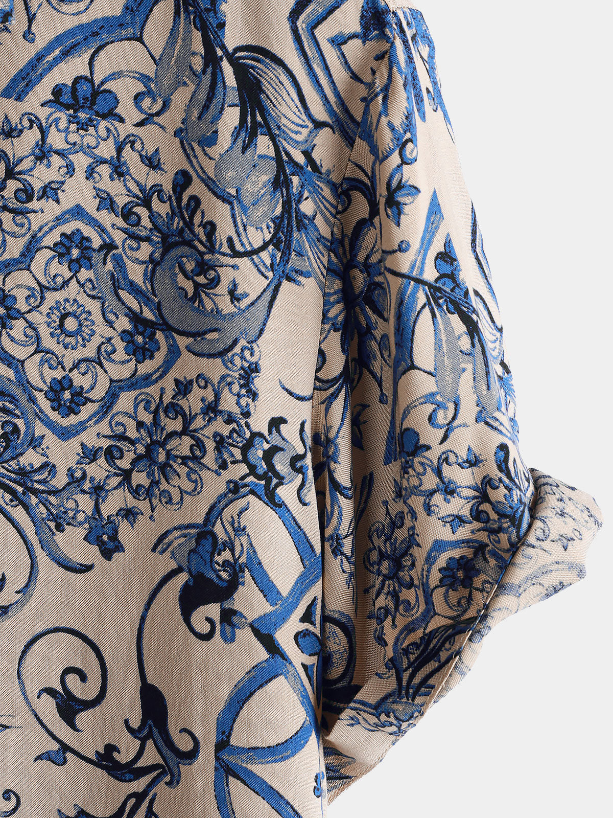 Hawaiian Short-Sleeve Shirt, Floral Motif, Perfect for Beach or Summer