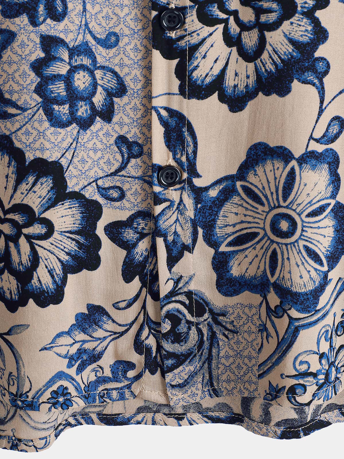 Hawaiian Short-Sleeve Shirt, Floral Motif, Perfect for Beach or Summer