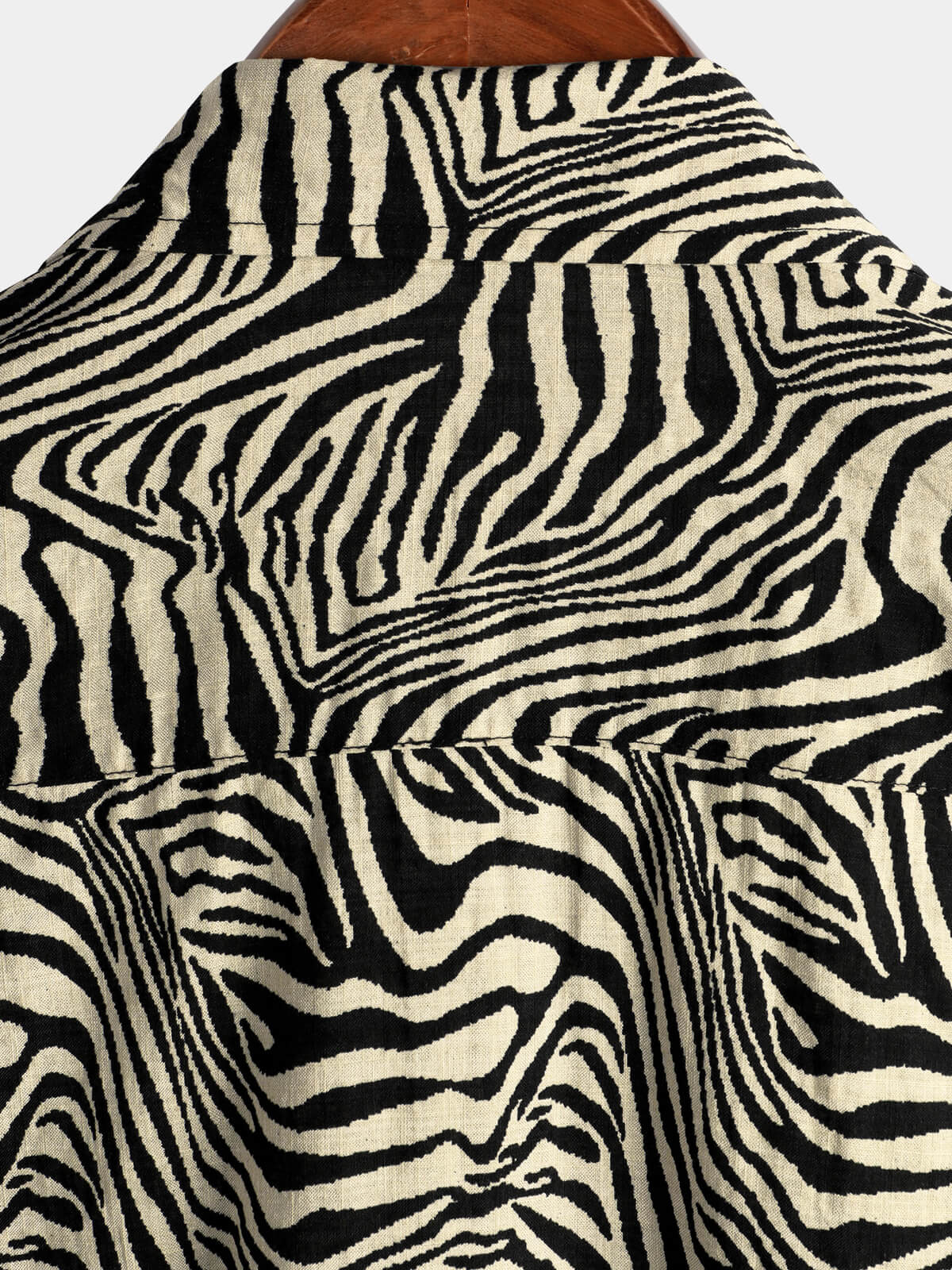 Vintage Summer Tiger Print Short-Sleeve Button-Up Shirt