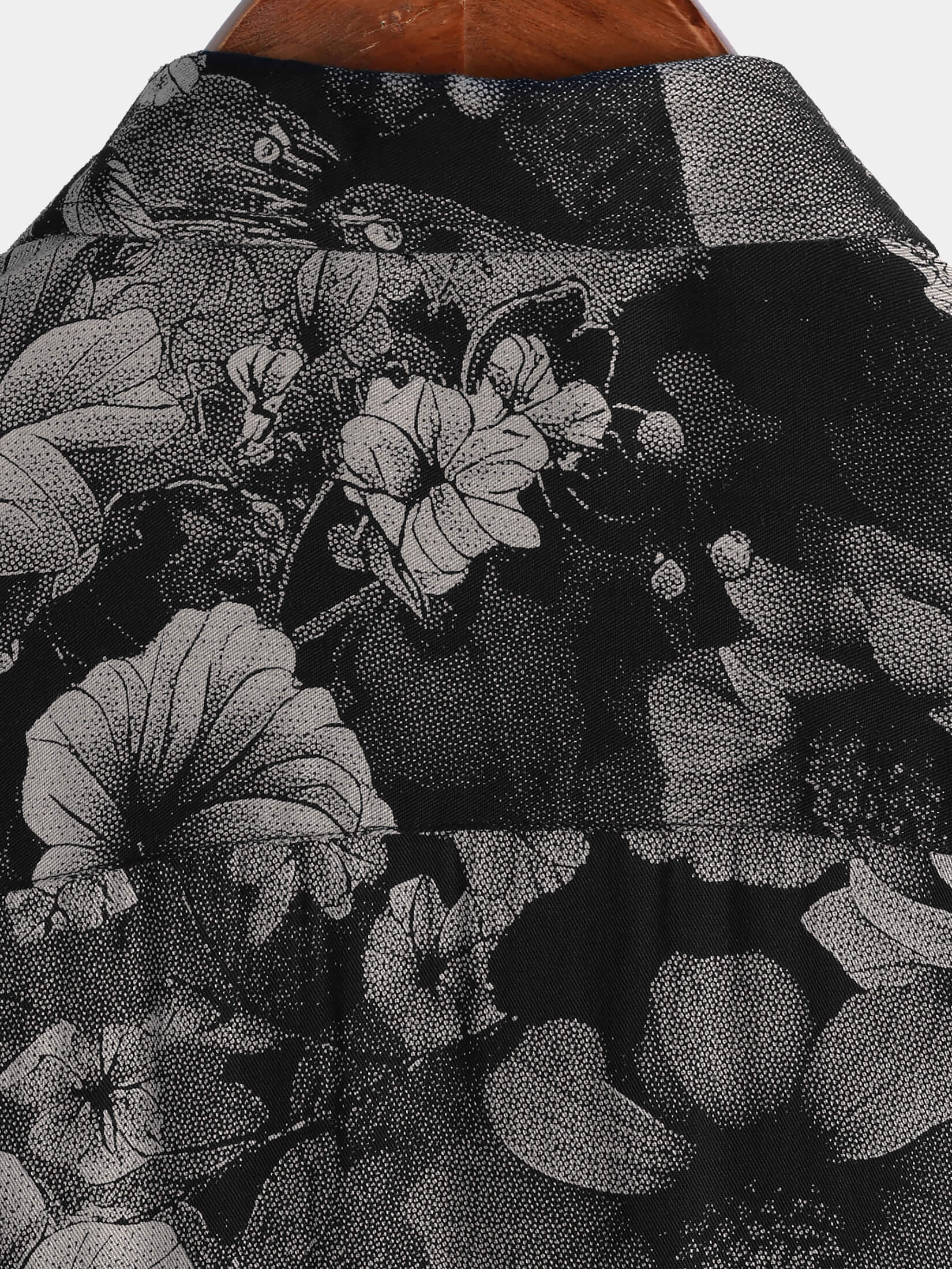 Hawaiian Short-Sleeve Button Shirt, Vintage Style, Floral Motif, for Summer Vacation