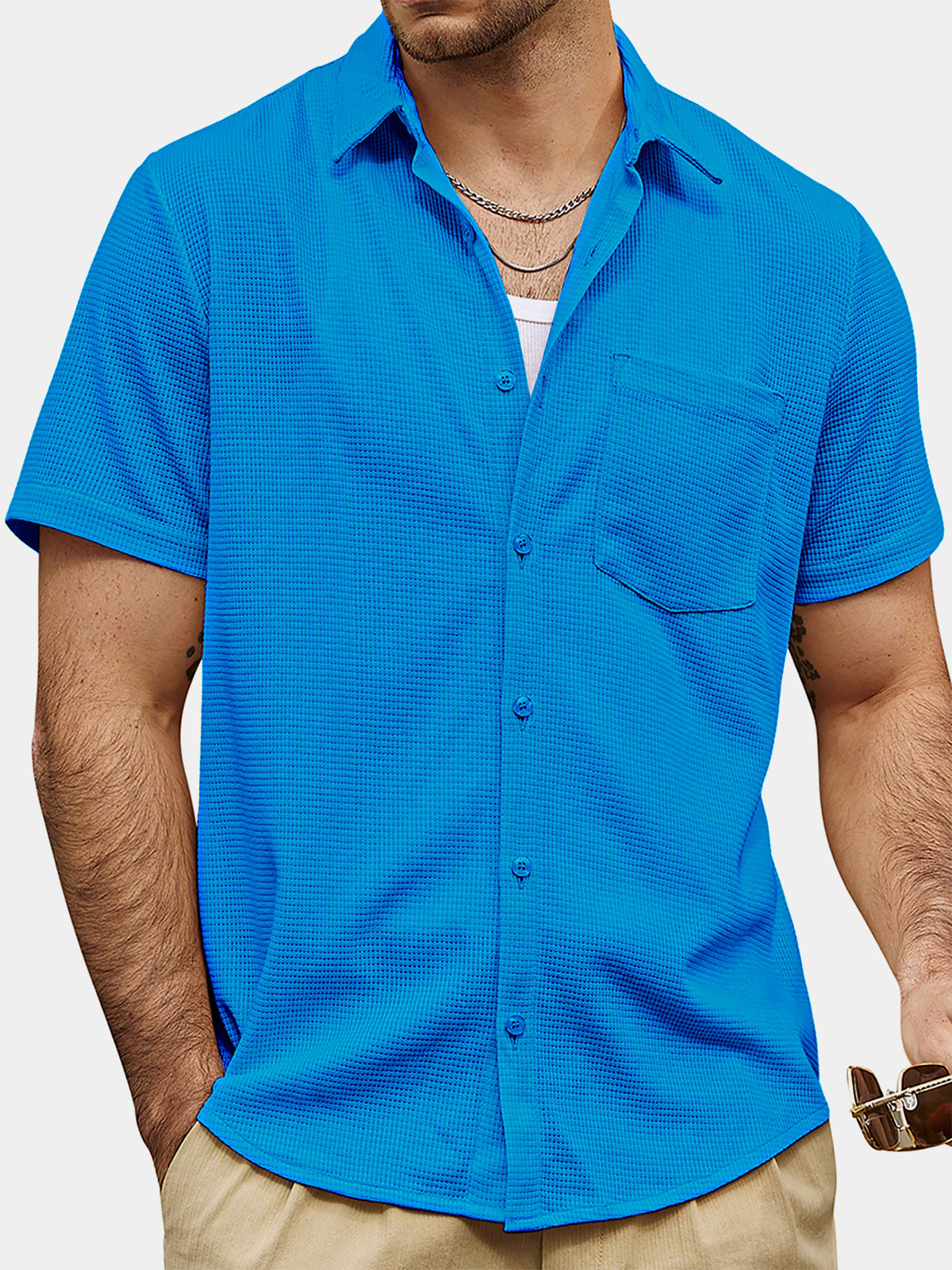 Casual Short-Sleeve Summer Shirt, Quilted Pattern, Perfect for the Beach