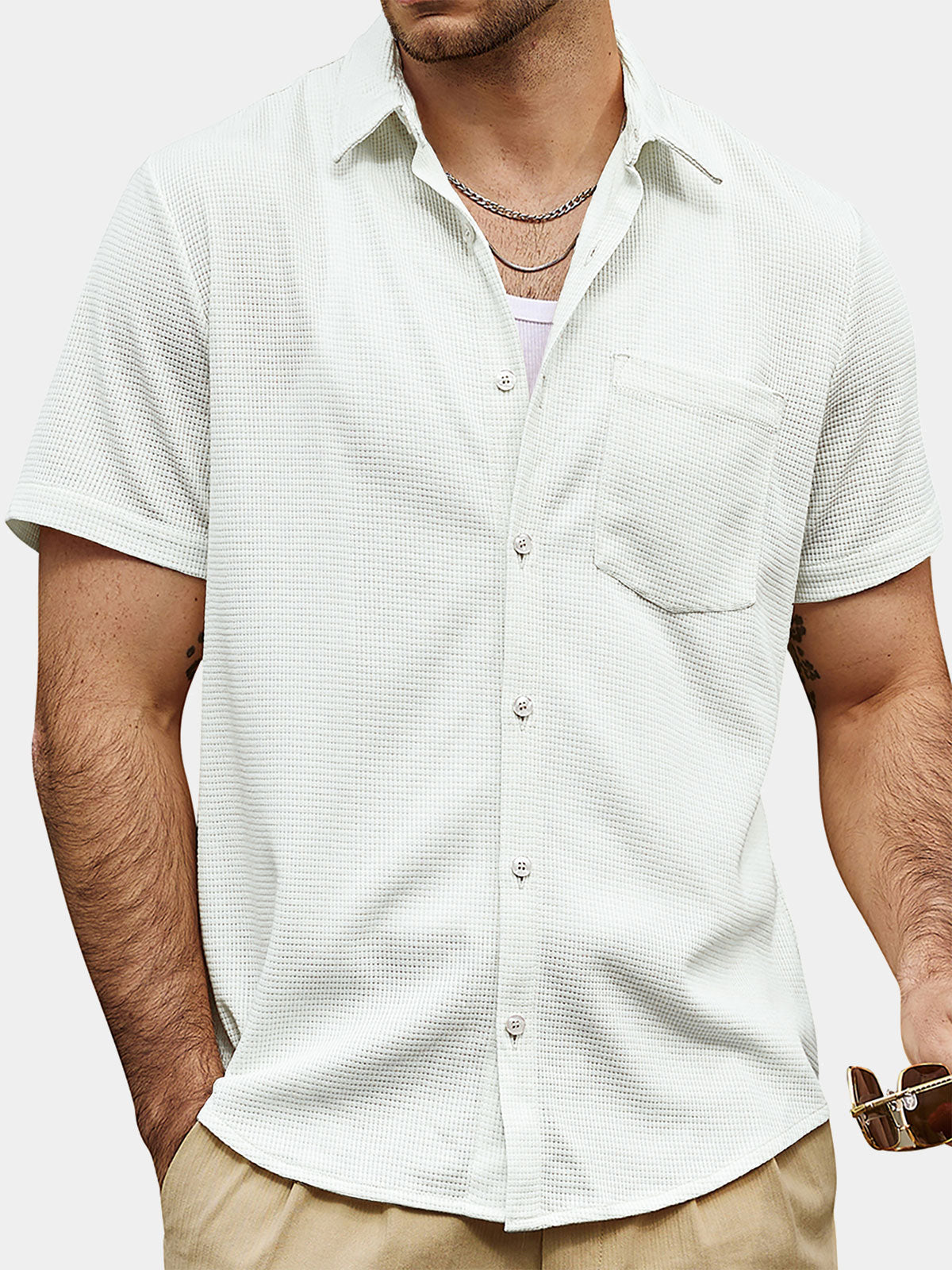 Casual Short-Sleeve Summer Shirt, Quilted Pattern, Perfect for the Beach