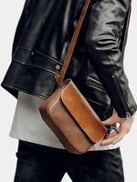 Jeppe™ - Essential Sling Bag
