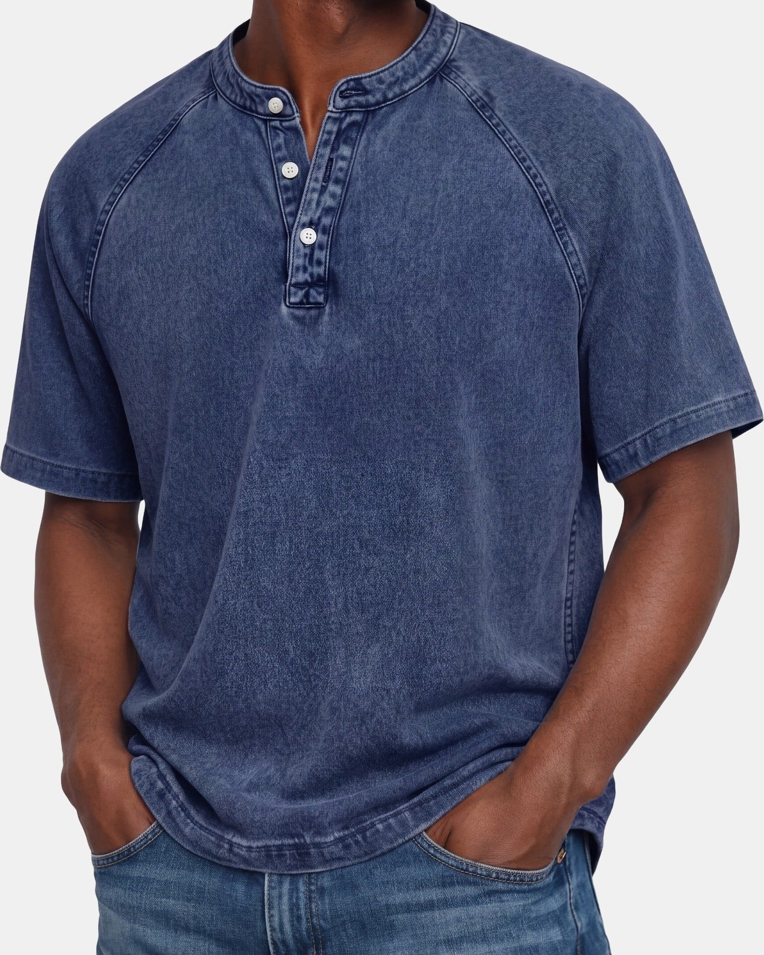 Peter - Vintage Button T-Shirt for Men Dark Blue, photo studio