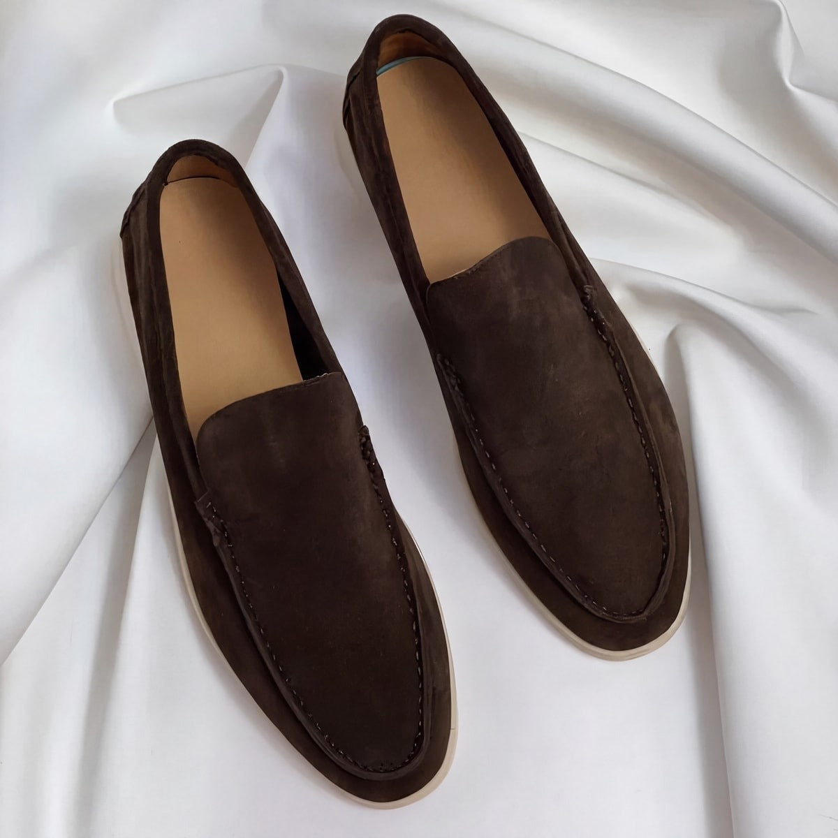 Elegant Suede Loafers Brown, photo studio