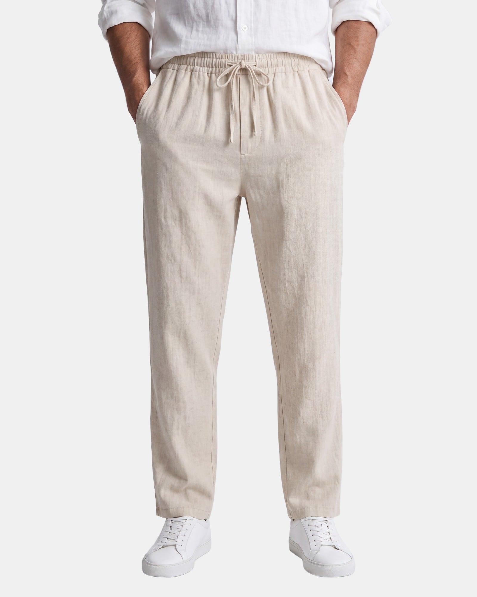 Adrian - Fluid Linen Pants Beige, photo studio