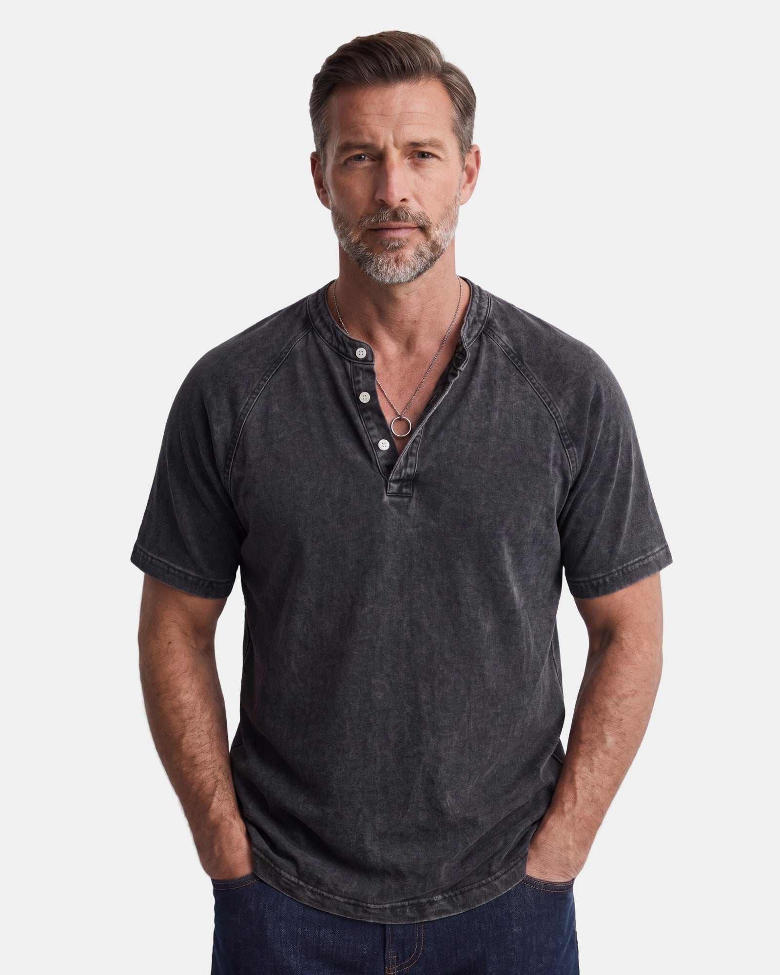 Thomas - Vintage Button T-Shirt for Men Black, photo studio